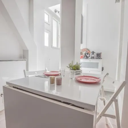 Apartment Paisible 10eme - Canal St Martin Paris
