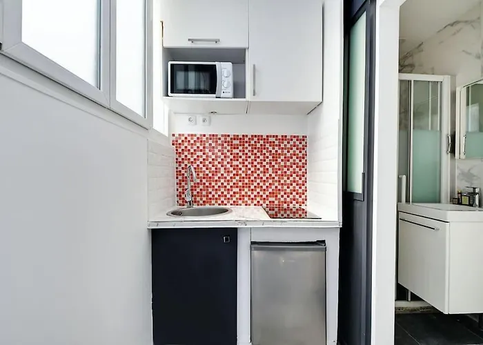 Apartment Paisible 10eme - Canal St Martin