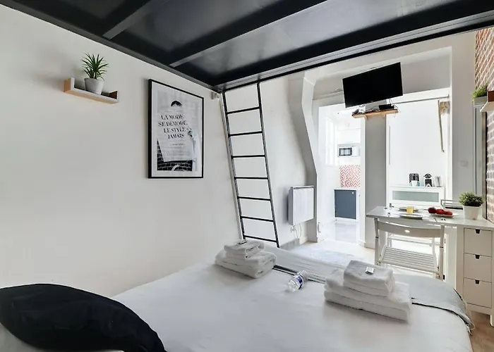 Apartament Paisible 10eme - Canal St Martin *
